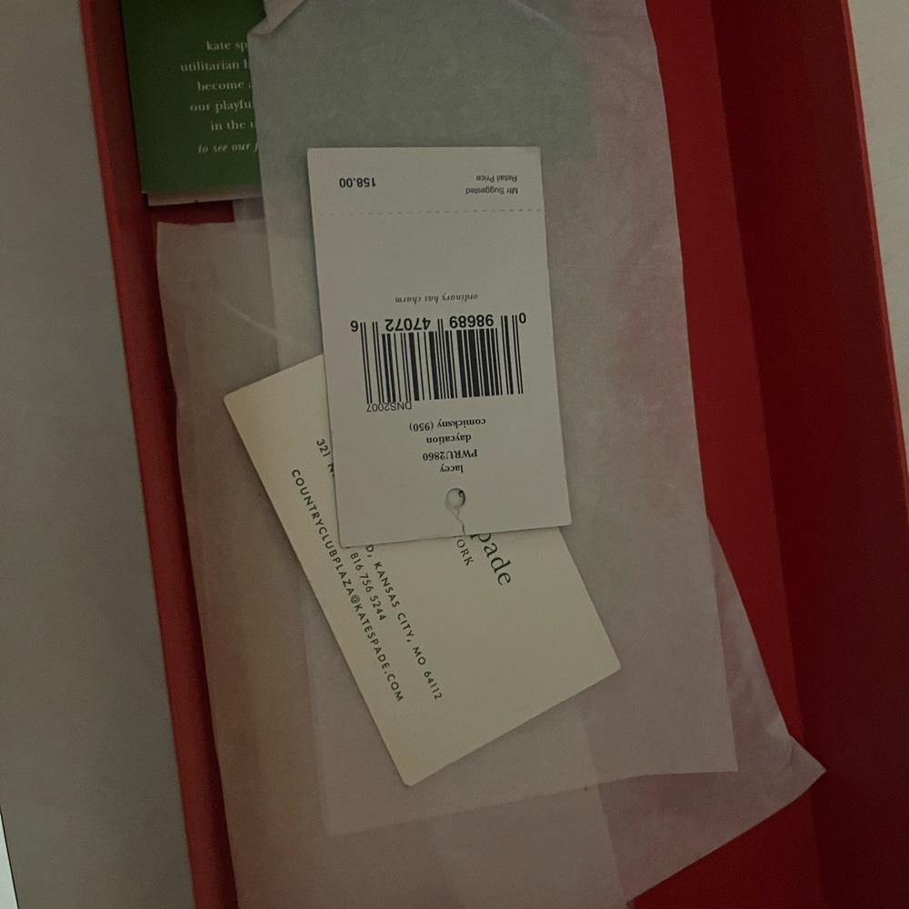 Kate Spade Wallet - Picture 8 of 9